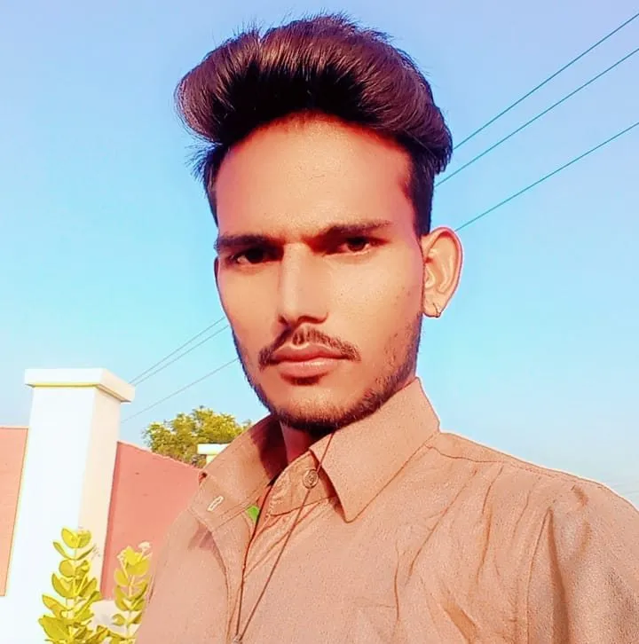 Arjun Mehra - Sad Shayari Poet